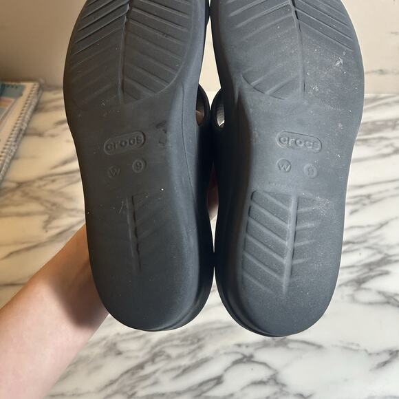 Crocs Sanrah Strappy Wedge Sandals Size 9 Black Slide On Dual Comfort Rubber - Picture 7 of 7